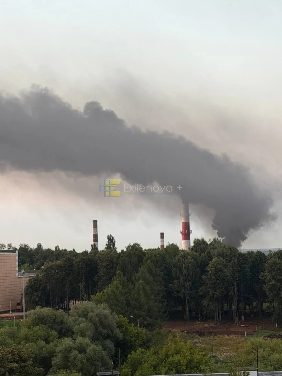 Фото та відео прольотів безпілотників і задимлення у Московській області